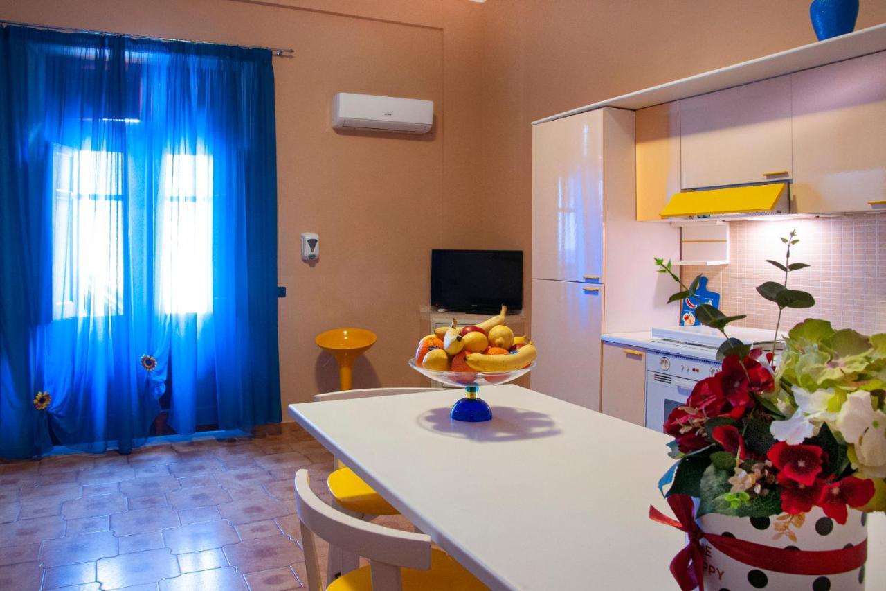 Casa Liberta Lägenhet Castellammare del Golfo Exteriör bild